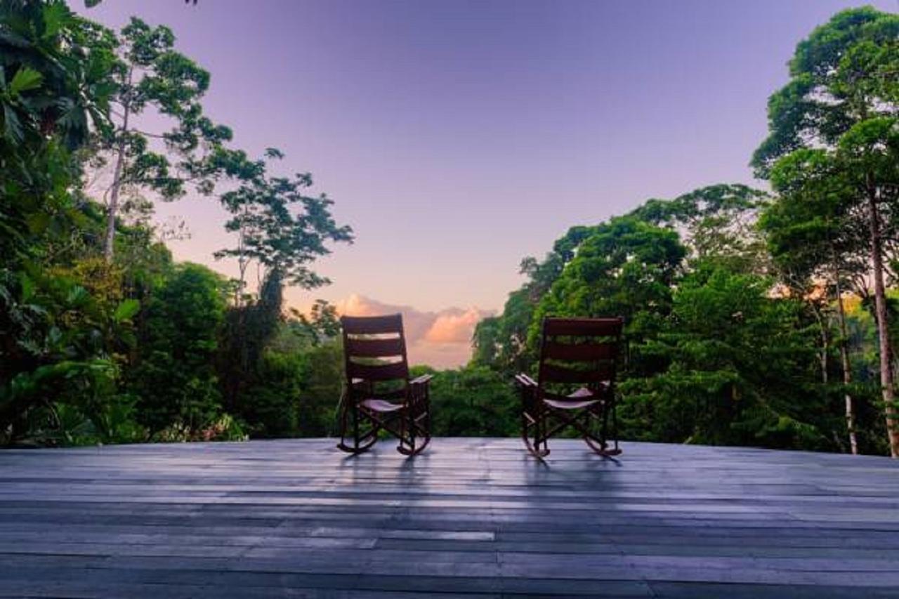 Luna Lodge Carate Екстериор снимка